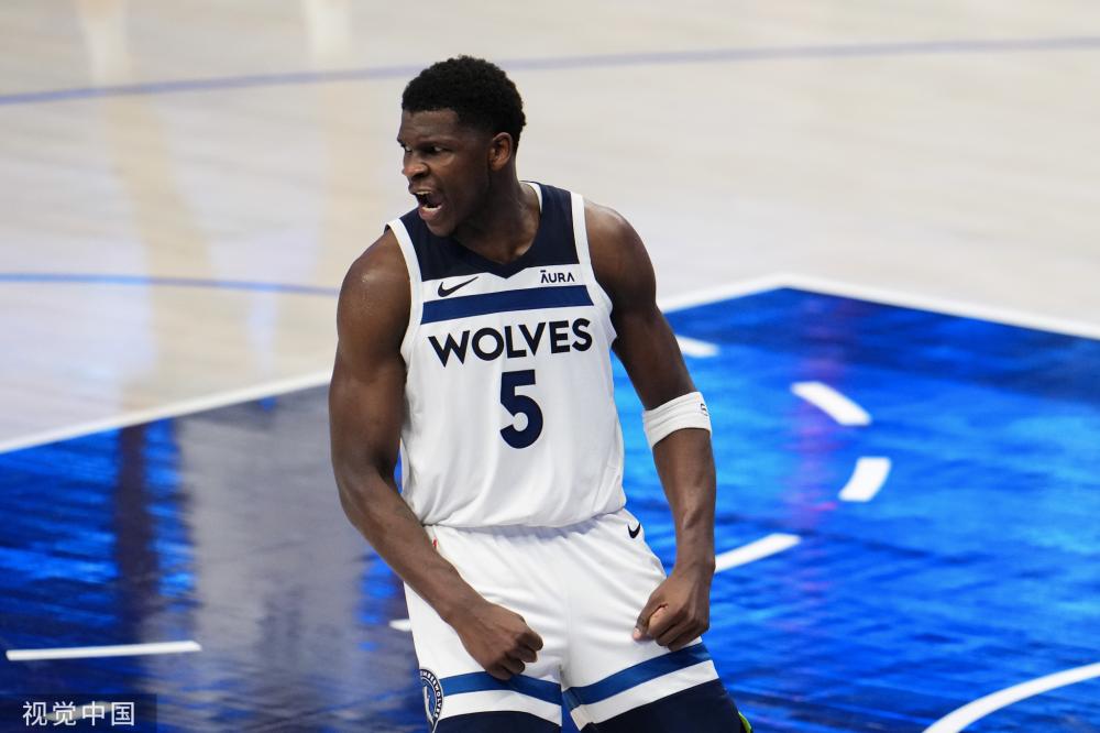 展现了她的 展现了她的