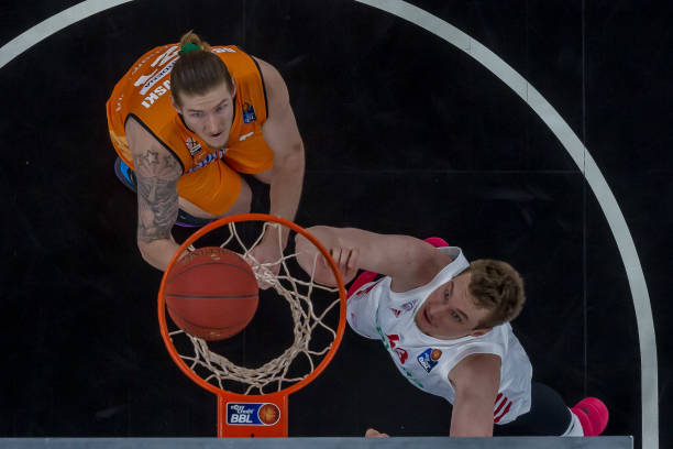 高位逼抢 高位逼抢